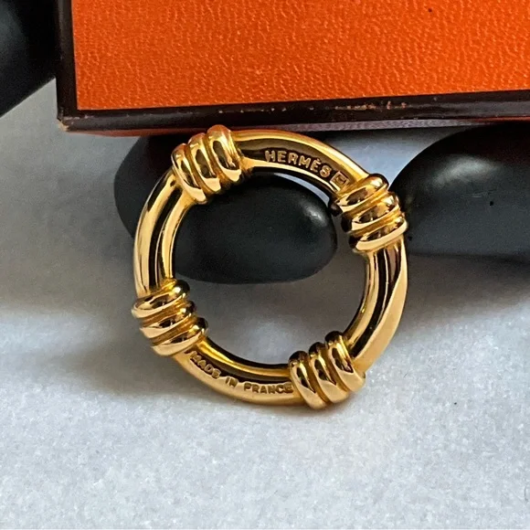 SOLD- Hermes Bouet Scarf Ring - Picture 3 of 6